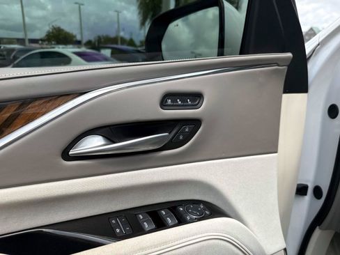 Used 2024 Cadillac Escalade Sport Platinum RWD image 18