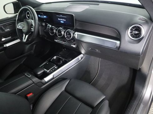 Certified 2021 Mercedes-Benz GLB 250 GLB 250 image 17
