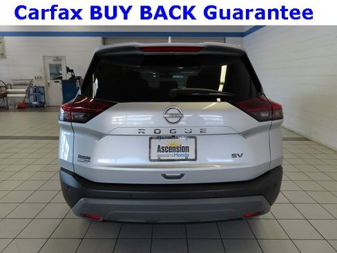 Used 2023 Nissan Rogue SV image 12