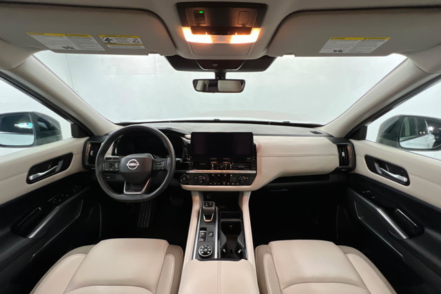Used 2026 Nissan Pathfinder SL AWD/4WD image 9