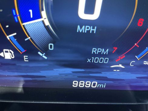 Used 2025 Chevrolet Equinox LT w/ Midnight Edition image 12