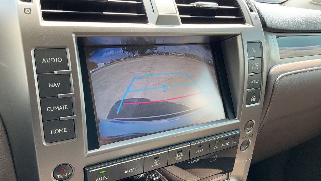 Used 2017 Lexus GX 460 AWD/4WD image 9