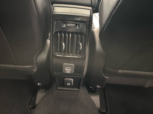 Used 2023 Jeep Compass Limited w/ Sun and Sound Group image 23