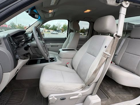Used 2013 GMC Sierra 2500 SLE w/ SLE Preferred Package AWD/4WD image 16