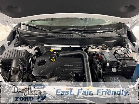 Used 2024 GMC Terrain SLT image 22