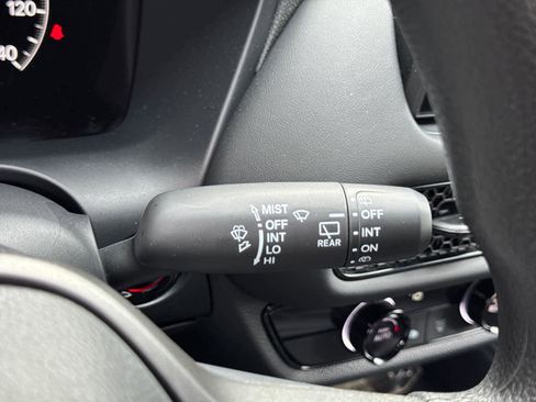 Used 2026 Honda HR-V LX image 19