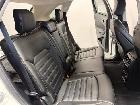 Used 2022 Ford Edge SEL w/ Convenience Package image 24