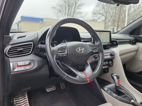 Used 2019 Hyundai Veloster Turbo Ultimate image 16