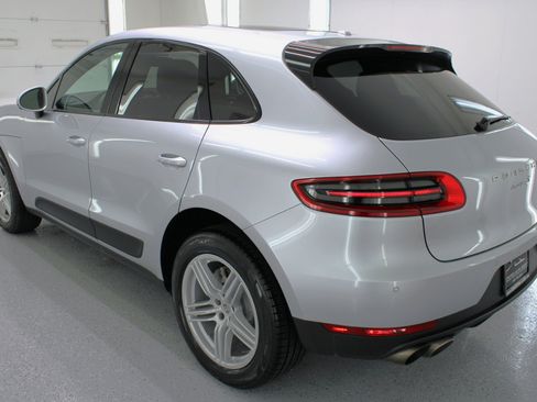 Used 2017 Porsche Macan S image 6