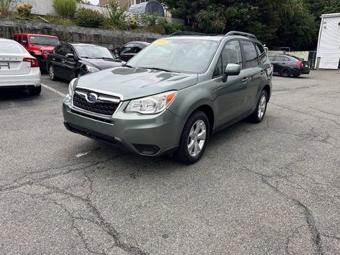 Used 2014 Subaru Forester 2.5i Premium w/ All-Weather Package AWD/4WD image 13