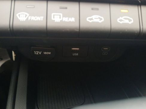 Used 2025 Hyundai Elantra Sport image 31