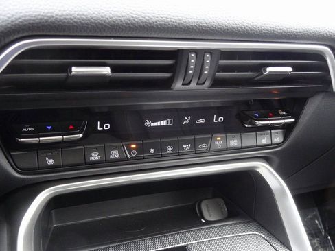 Used 2025 MAZDA CX-90 Plug-In Hybrid w/Premium Sport AWD/4WD image 40