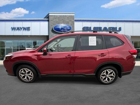 Certified 2024 Subaru Forester Premium AWD/4WD image 5