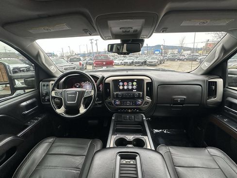 Used 2016 GMC Sierra 3500 Denali w/ Duramax Plus Package image 8