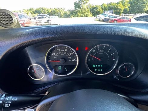 Used 2014 Jeep Wrangler Unlimited Sport w/ Quick Order Package 24S AWD/4WD image 19
