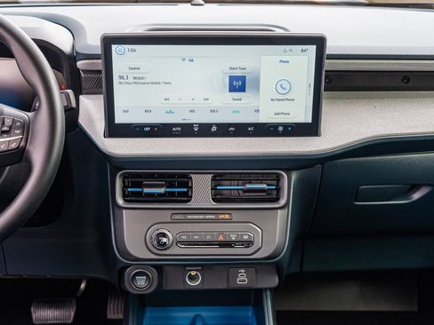 New 2026 Ford Maverick XLT image 21