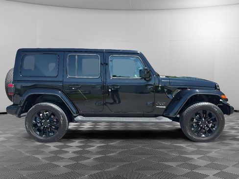 Used 2021 Jeep Wrangler Unlimited Sahara AWD/4WD image 6