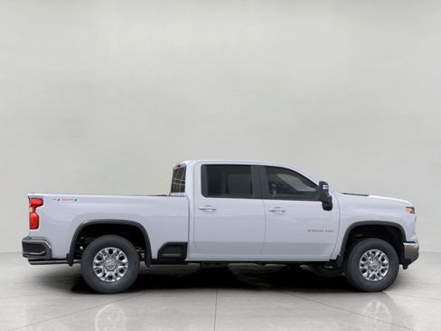 Used 2026 Chevrolet Silverado 2500 LT AWD/4WD image 5