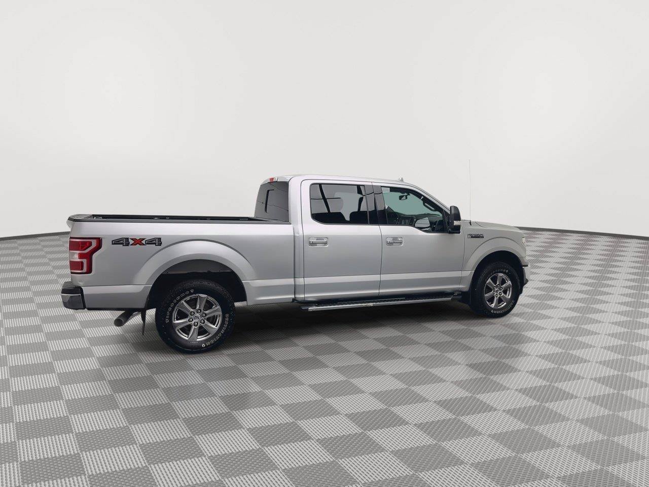 Used 2018 Ford F150 XLT w/ Equipment Group 302A Luxury AWD/4WD image 41