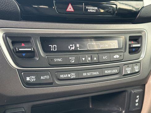 Used 2017 Honda Pilot EX-L image 17