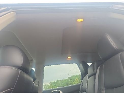 Used 2014 Nissan Pathfinder SL w/ SL Premium Package AWD/4WD image 11