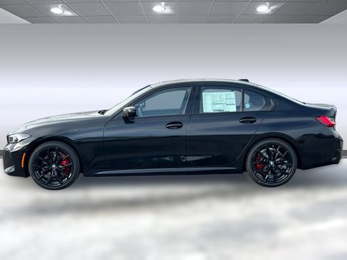 Used 2026 BMW 330i Sedan w/ M Sport Package RWD image 2
