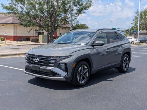 Used 2025 Hyundai Tucson SEL FWD image 7