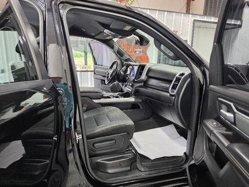 Used 2021 RAM 1500 Big Horn AWD/4WD image 11