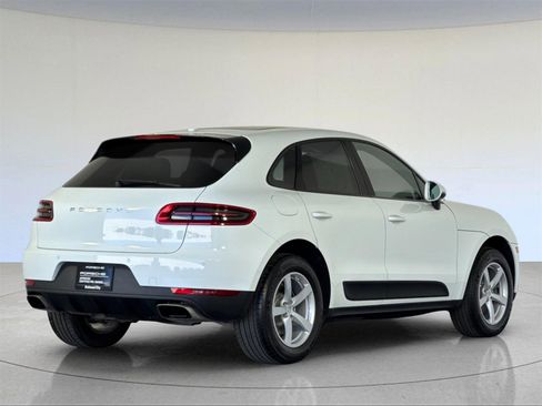 Used 2018 Porsche Macan image 8