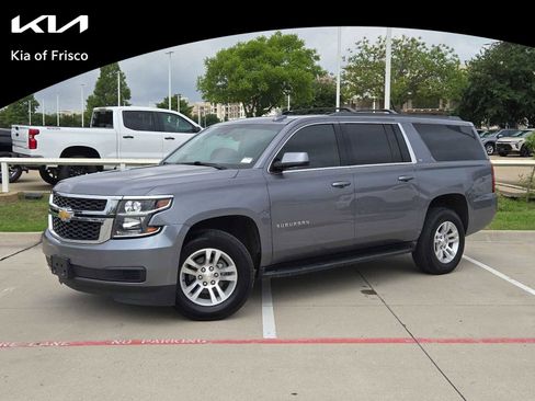 Used 2019 Chevrolet Suburban LT RWD image 1
