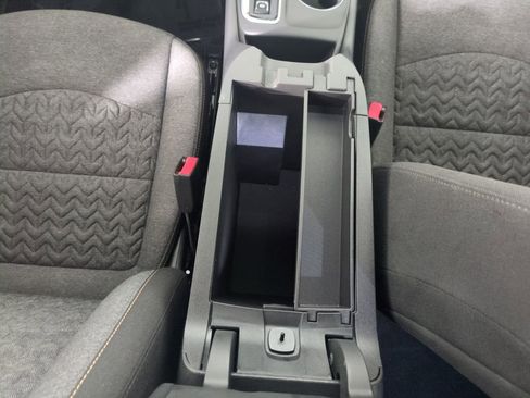 Used 2023 Chevrolet Equinox LT image 27