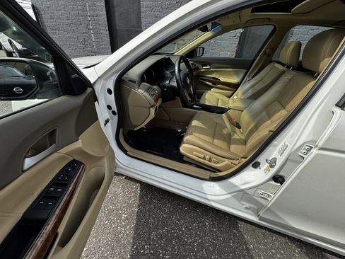 Used 2010 Honda Accord EX-L image 10