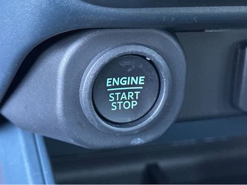 Used 2025 Ford Maverick Lobo image 26