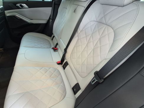 Certified 2024 BMW X6 xDrive40i w/ Executive Package AWD/4WD image 29
