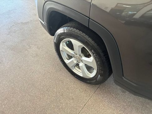 Used 2021 Jeep Compass Latitude AWD/4WD image 25