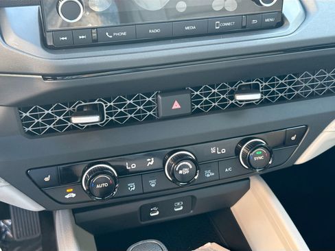 New 2025 Honda Accord SE image 12