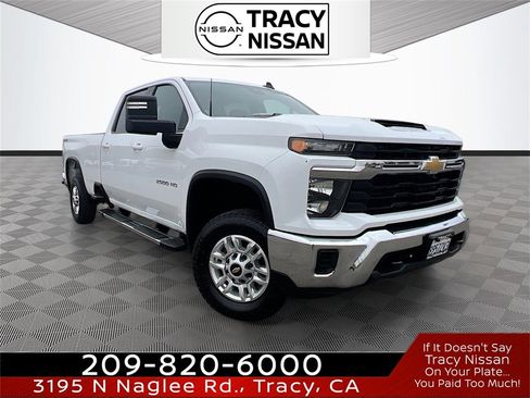 Used 2024 Chevrolet Silverado 2500 LT image 1
