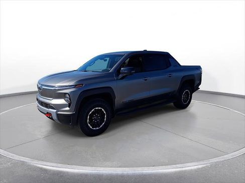 New 2026 Chevrolet Silverado EV Trail Boss w/ Premium Package AWD/4WD image 4