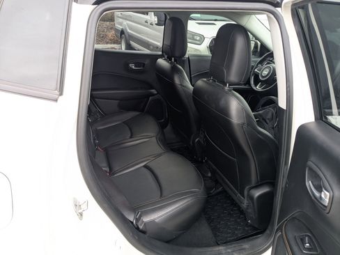 Used 2020 Jeep Compass Limited image 31