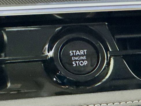 Certified 2025 INFINITI QX80 Luxe image 21