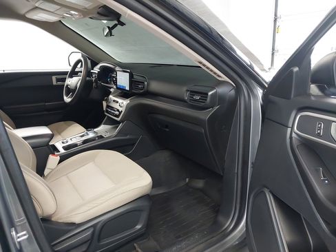 Used 2023 Ford Explorer 4WD image 29