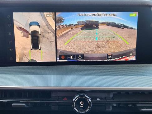 Certified 2026 Nissan Murano Platinum w/ Cargo Package AWD/4WD image 14