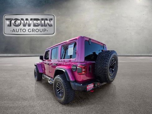 Used 2024 Jeep Wrangler Unlimited Rubicon AWD/4WD image 6