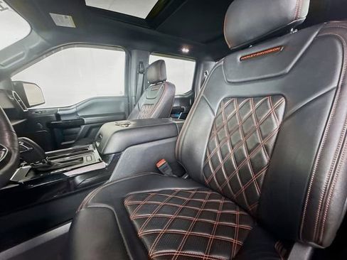 Used 2019 Ford F150 Lariat w/ Equipment Group 502A Luxury AWD/4WD image 23