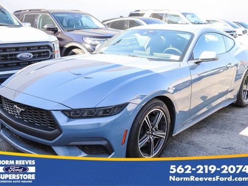 Certified 2025 Ford Mustang Coupe RWD image 1