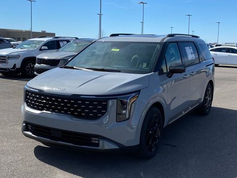 New 2026 Kia Carnival SX image 3