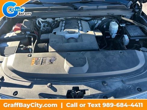 Used 2017 Cadillac Escalade ESV Luxury image 22