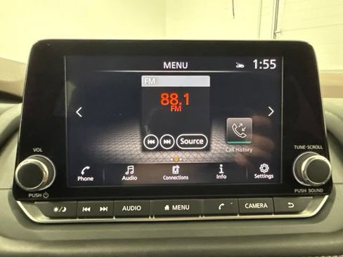 Used 2023 Nissan Rogue SV AWD/4WD image 35