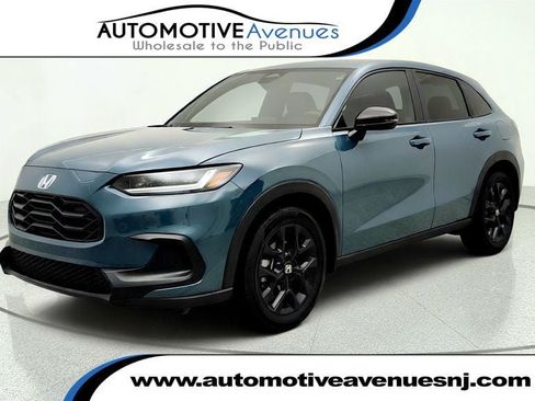 Used 2024 Honda HR-V Sport image 1