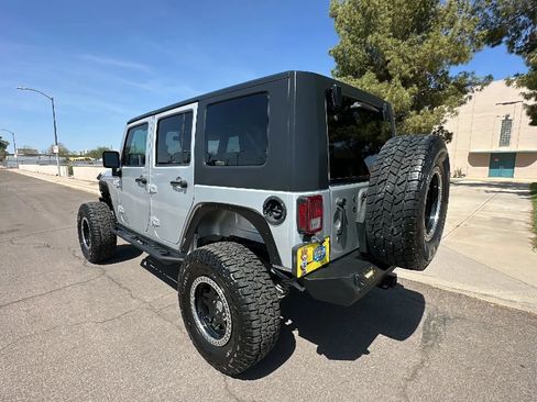 Used 2010 Jeep Wrangler Unlimited Sport AWD/4WD image 2
